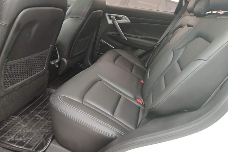 Used Geely Auto Emgrand X7 Sport 2016 1.8TD Automatic ZhiShang Model Left Rear Seat