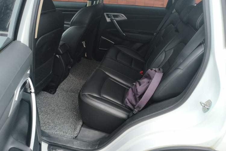 Used Geely Auto Emgrand X7 Sport 2016 2.0L Manual Smart Connect Version Left Rear Seat