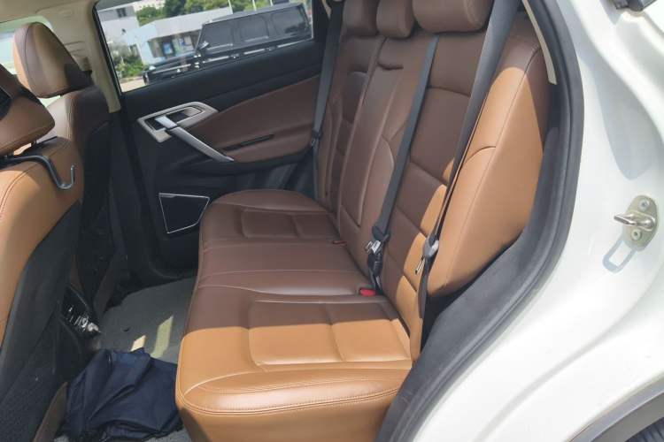 Used Geely Auto Emgrand X7 Sport 2016 1.8TD Automatic ZhiZun Version Left Rear Seat