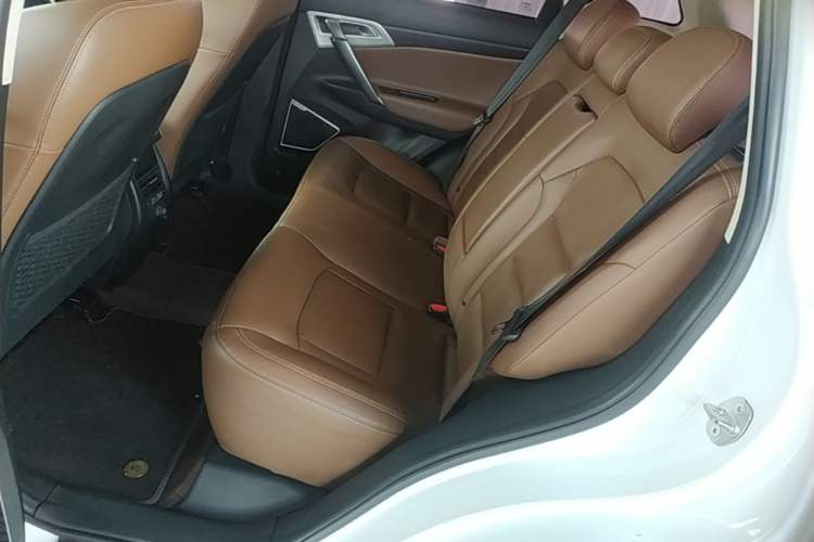 Used Geely Auto Emgrand X7 Sport 2016 1.8TD Automatic ZhiZun Version Left Rear Seat