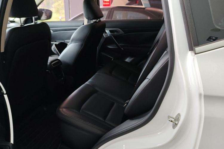 Used Geely Auto Emgrand X7 Sport 2016 1.8TD Automatic Smart Model Left Rear Seat