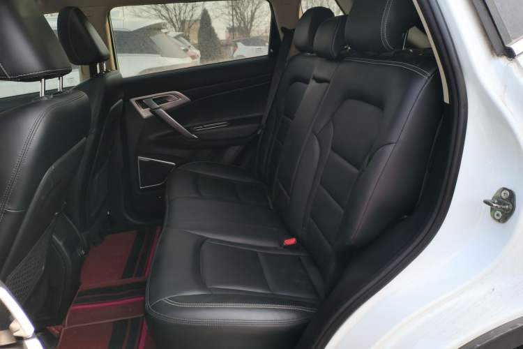 Used Geely Auto Emgrand X7 Sport 2016 2.0L Manual ZhiShang Version Left Rear Seat