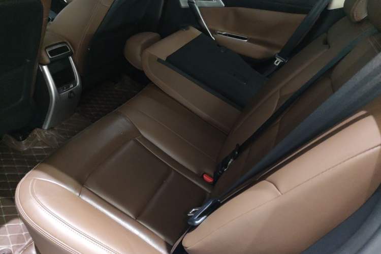 Used Geely Auto Emgrand X7 Sport 2016 1.8TD Automatic ZhiZun Version Left Rear Seat