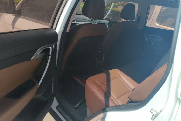 Used Geely Auto Emgrand X7 Sport 2016 1.8TD Automatic ZhiZun Version Left Rear Seat