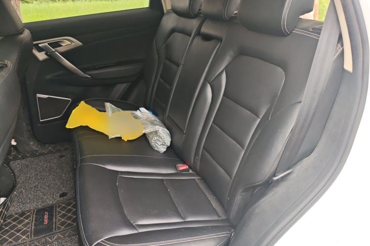 Used Geely Auto Emgrand X7 Sport 2016 1.8TD Automatic ZhiShang Model Left Rear Seat