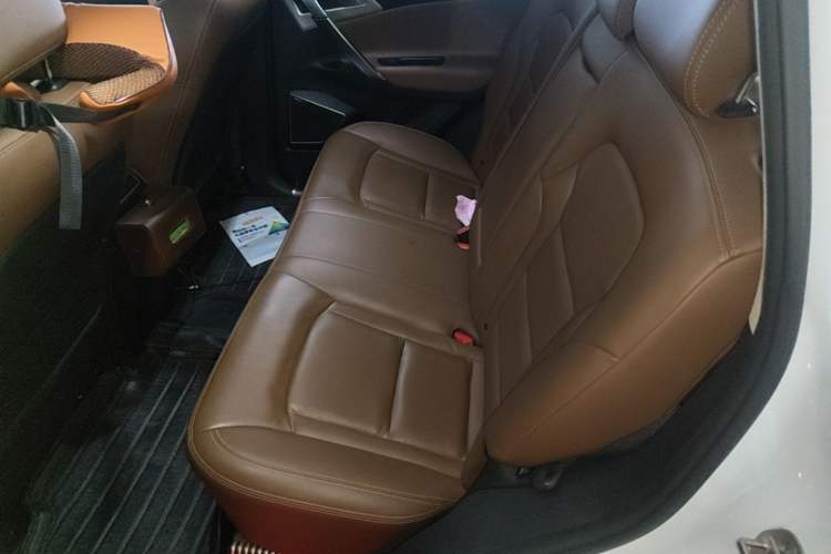 Used Geely Auto Emgrand X7 Sport 2016 1.8TD Automatic ZhiZun Version Left Rear Seat