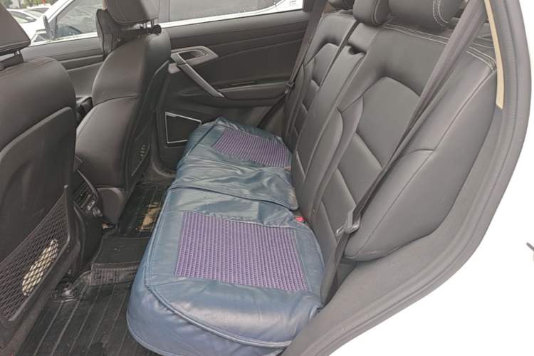 Used Geely Auto Emgrand X7 Sport 2016 1.8TD Automatic ZhiShang Model Left Rear Seat