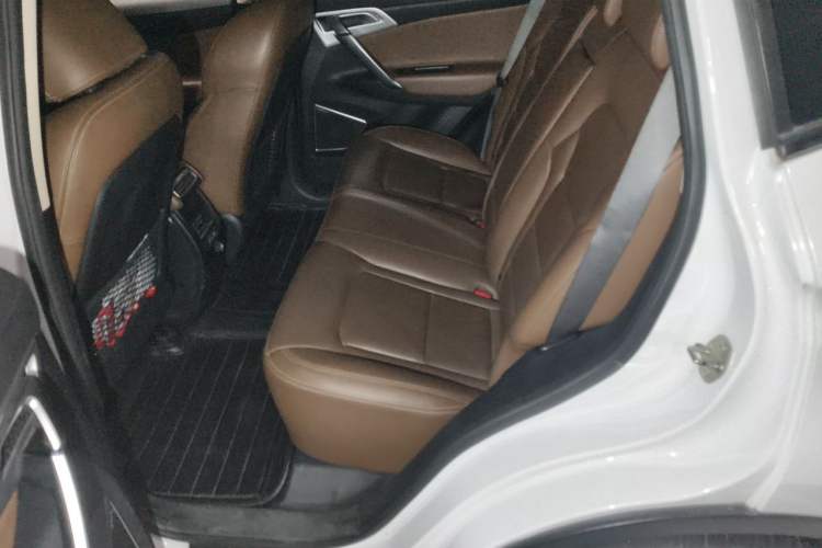 Used Geely Auto Emgrand X7 Sport 2016 1.8TD Automatic ZhiZun Version Left Rear Seat