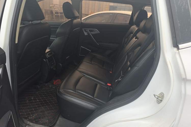 Used Geely Auto Emgrand X7 Sport 2016 1.8TD Automatic Smart Model Left Rear Seat