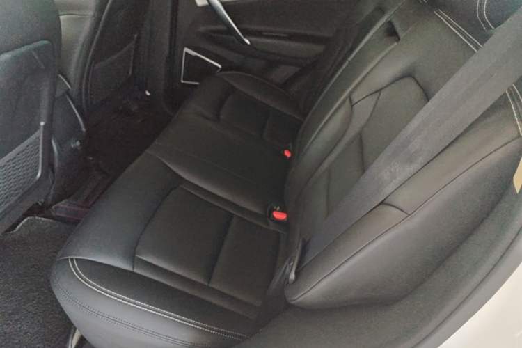 Used Geely Auto Emgrand X7 Sport 2016 1.8TD Manual ZhiShang Model Left Rear Seat