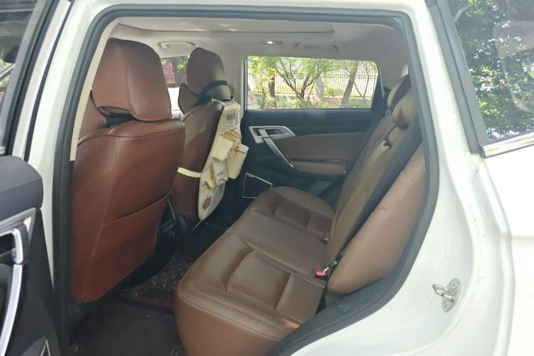 Used Geely Auto Emgrand X7 Sport 2016 1.8TD Automatic ZhiZun Version Left Rear Seat