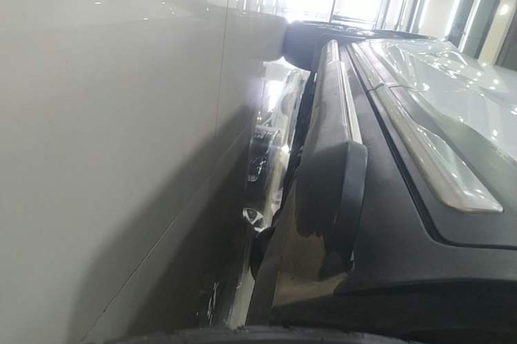 Used Geely Auto Emgrand X7 Sport 2016 1.8TD Automatic ZhiShang Model Left Side Sill