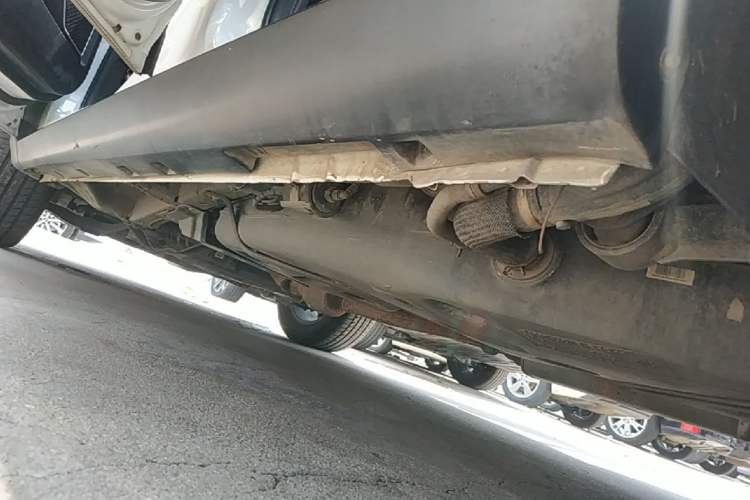 Used Geely Auto Emgrand X7 Sport 2016 1.8TD Automatic Smart Connectivity Version Left Side Sill