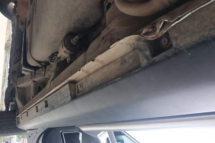 Used Geely Auto Emgrand X7 Sport 2016 1.8TD Automatic Smart Connectivity Version Left Side Sill