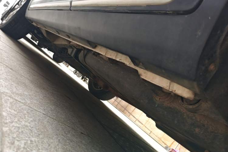 Used Geely Auto Emgrand X7 Sport 2016 1.8TD Automatic ZhiZun Version Left Side Sill