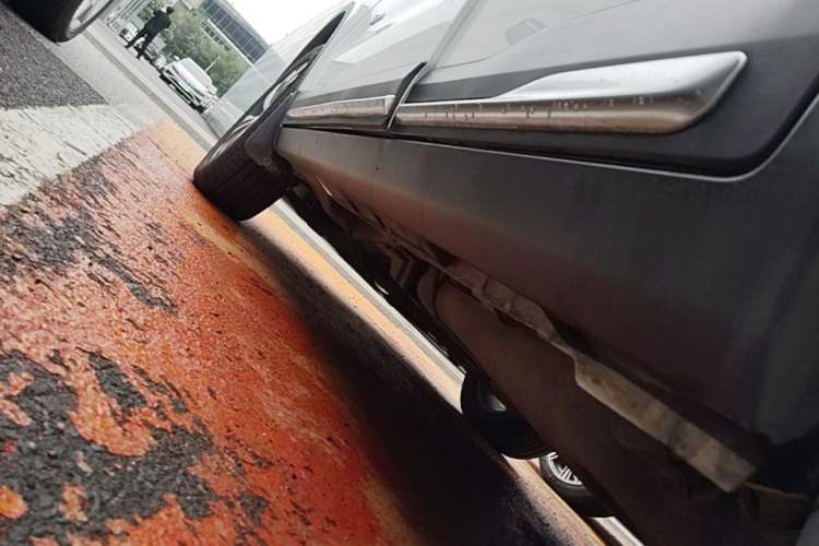 Used Geely Auto Emgrand X7 Sport 2016 1.8TD Automatic Smart Model Left Side Sill