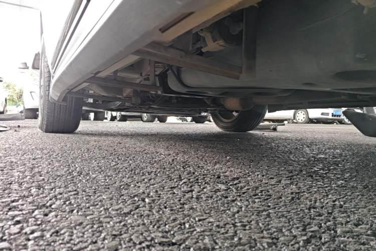 Used Geely Auto Emgrand X7 Sport 2016 1.8TD Automatic Smart Connectivity Version Left Side Sill