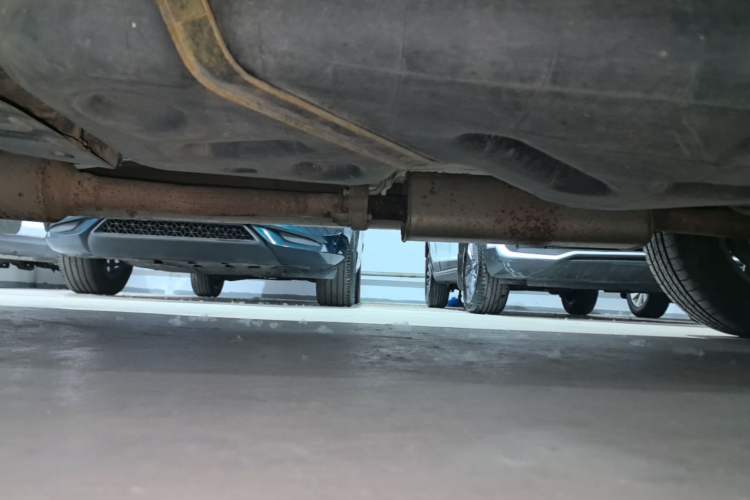 Used Geely Auto Emgrand X7 Sport 2016 1.8TD Automatic ZhiZun Version Left Side Sill