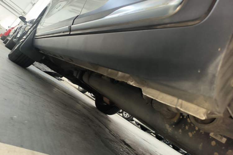 Used Geely Auto Emgrand X7 Sport 2016 1.8TD Automatic ZhiZun Version Left Side Sill