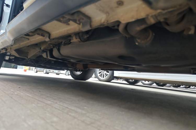 Used Geely Auto Emgrand X7 Sport 2016 1.8TD Automatic Smart Model Left Side Sill