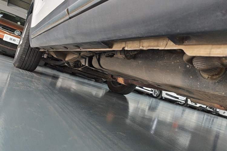 Used Geely Auto Emgrand X7 Sport 2016 1.8TD Automatic Smart Model Left Side Sill