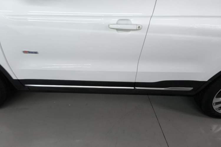 Used Geely Auto Emgrand X7 Sport 2016 1.8TD Automatic ZhiZun Version Left Side Sill