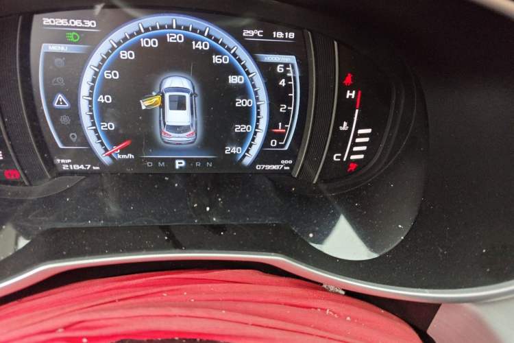 Used Geely Auto Emgrand X7 Sport 2016 1.8TD Automatic ZhiShang Model Odometer Close Up