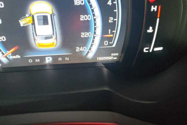 Used Geely Auto Emgrand X7 Sport 2016 1.8TD Automatic ZhiZun Version Odometer Close Up