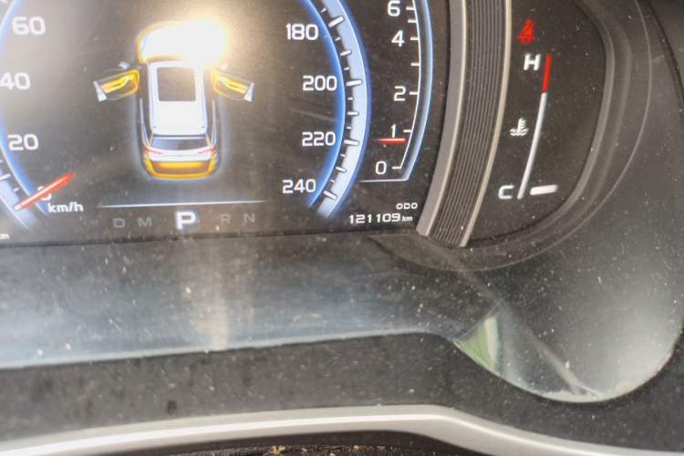 Used Geely Auto Emgrand X7 Sport 2016 1.8TD Automatic ZhiZun Version Odometer Close Up
