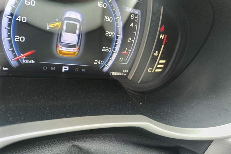 Used Geely Auto Emgrand X7 Sport 2016 1.8TD Automatic ZhiZun Version Odometer Close Up