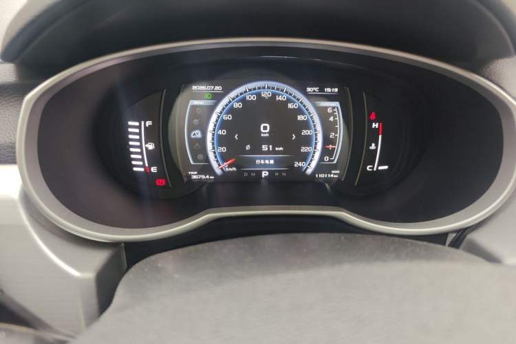 Used Geely Auto Emgrand X7 Sport 2016 1.8TD Automatic All-Wheel-Drive ZhiZun Edition Odometer Close Up