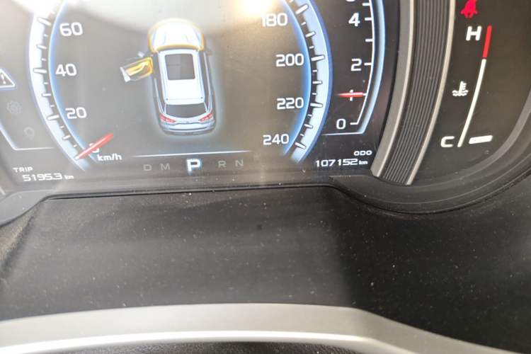 Used Geely Auto Emgrand X7 Sport 2016 1.8TD Automatic ZhiZun Version Odometer Close Up