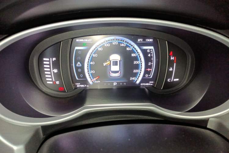 Used Geely Auto Emgrand X7 Sport 2016 1.8TD Automatic ZhiZun Version Odometer Close Up