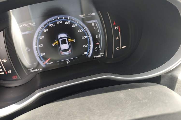 Used Geely Auto Emgrand X7 Sport 2016 1.8TD Automatic ZhiZun Version Odometer Close Up