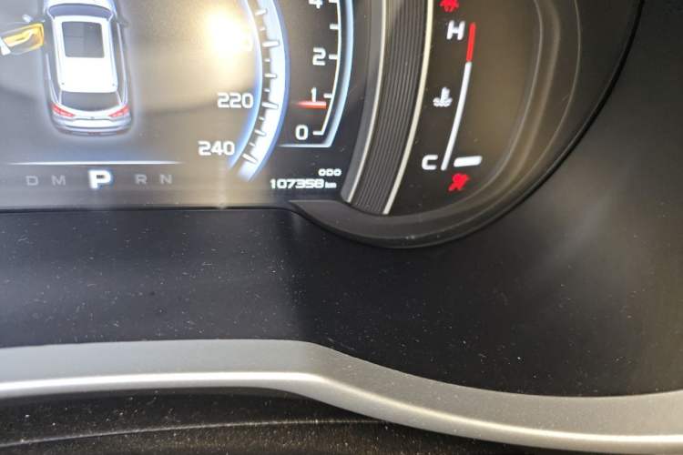 Used Geely Auto Emgrand X7 Sport 2016 1.8TD Automatic ZhiZun Version Odometer Close Up