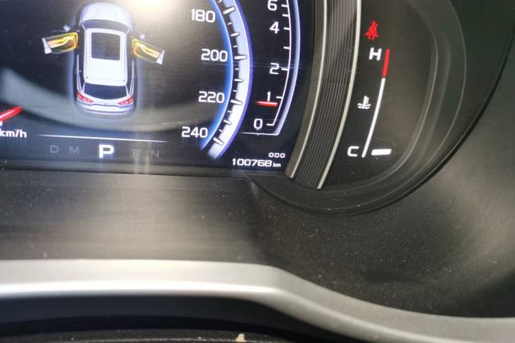 Used Geely Auto Emgrand X7 Sport 2016 1.8TD Automatic ZhiZun Version Odometer Close Up