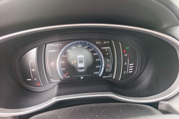 Used Geely Auto Emgrand X7 Sport 2016 1.8TD Automatic ZhiZun Version Odometer Close Up