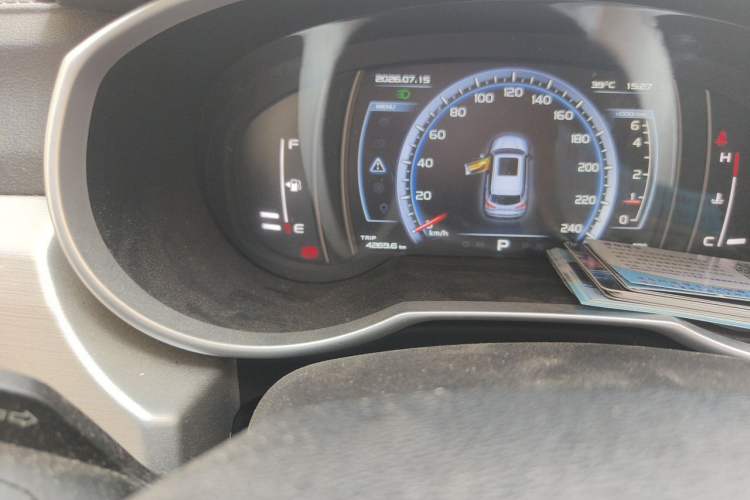 Used Geely Auto Emgrand X7 Sport 2016 1.8TD Automatic ZhiZun Version Odometer Close Up