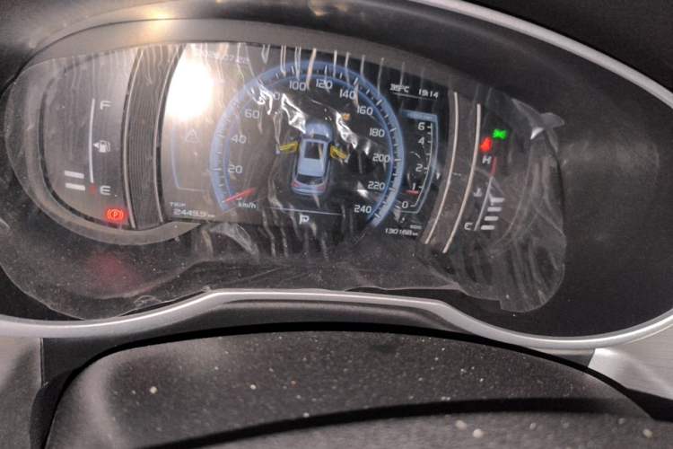 Used Geely Auto Emgrand X7 Sport 2016 1.8TD Automatic ZhiZun Version Odometer Close Up