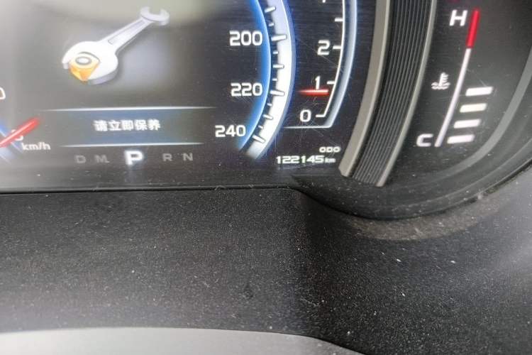 Used Geely Auto Emgrand X7 Sport 2016 1.8TD Automatic ZhiZun Version Odometer Close Up