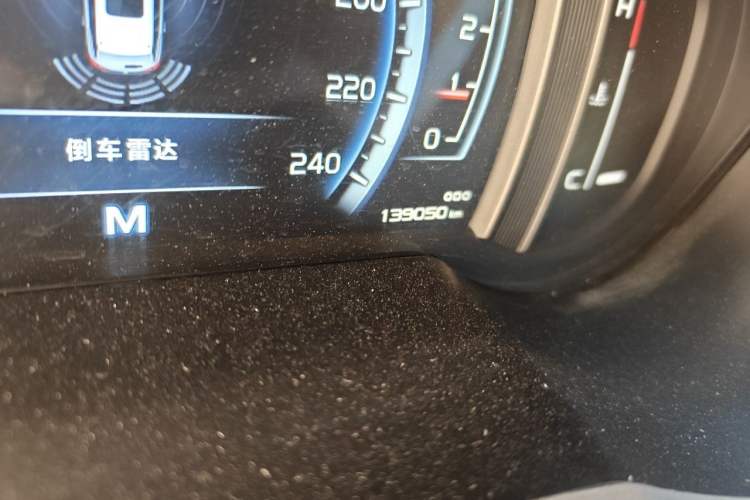 Used Geely Auto Emgrand X7 Sport 2016 2.0L Manual Smart Connect Version Odometer Close Up