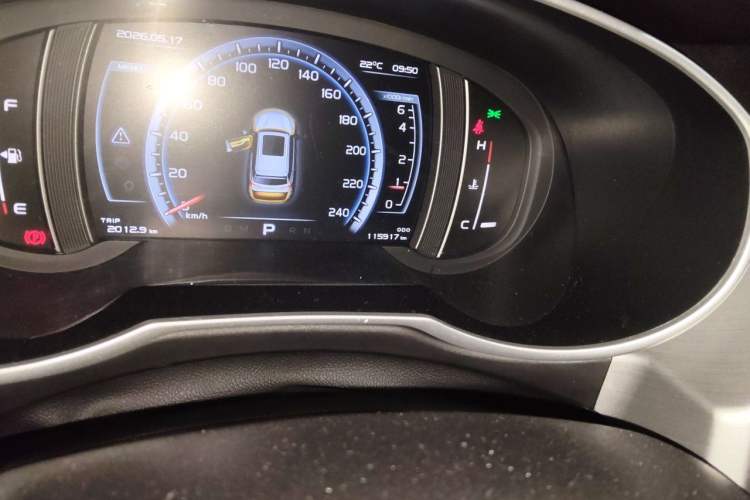 Used Geely Auto Emgrand X7 Sport 2016 1.8TD Automatic Smart Connectivity Version Odometer Close Up