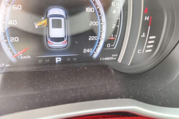 Used Geely Auto Emgrand X7 Sport 2016 1.8TD Automatic ZhiZun Version Odometer Close Up