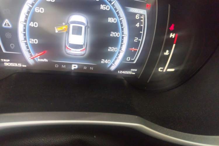 Used Geely Auto Emgrand X7 Sport 2016 1.8TD Automatic ZhiZun Version Odometer Close Up