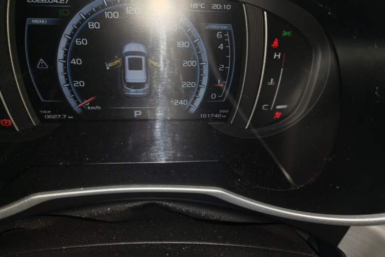 Used Geely Auto Emgrand X7 Sport 2016 1.8TD Automatic Smart Connectivity Version Odometer Close Up
