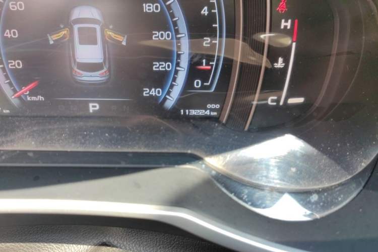 Used Geely Auto Emgrand X7 Sport 2016 1.8TD Automatic Smart Model Odometer Close Up