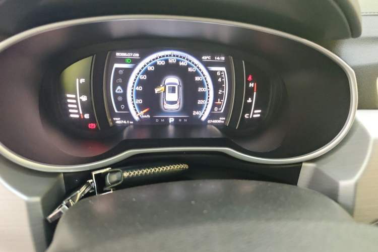 Used Geely Auto Emgrand X7 Sport 2016 1.8TD Automatic ZhiZun Version Odometer Close Up