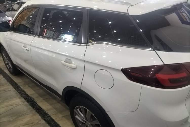 Used Geely Auto Emgrand X7 Sport 2016 1.8TD Automatic ZhiShang Model Rear Left 45 Deg