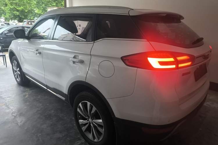 Used Geely Auto Emgrand X7 Sport 2016 2.0L Manual ZhiShang Version Rear Left 45 Deg