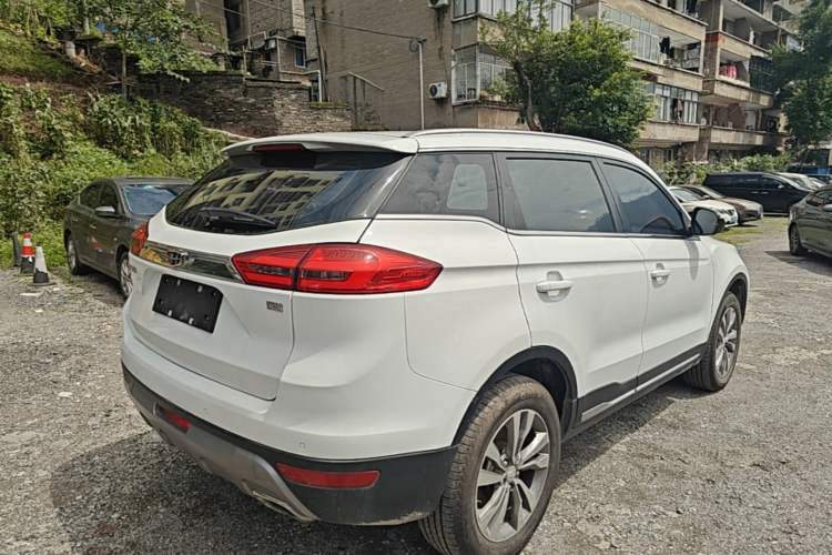 Used Geely Auto Emgrand X7 Sport 2016 2.0L Manual Smart Connect Version Rear Right 45 Deg